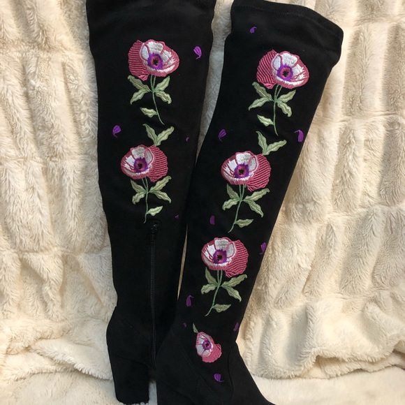 Carlos Santana embroidered faux black suede over the knee boots size 7 - Picture 2 of 5